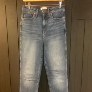 Madewell Curvy Stovepipe Jeans in size 29T
